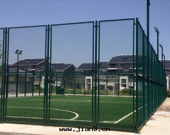 鋼(gāng)結構框架內(nèi)藏式拼裝(zhuāng)圍网(wǎng)