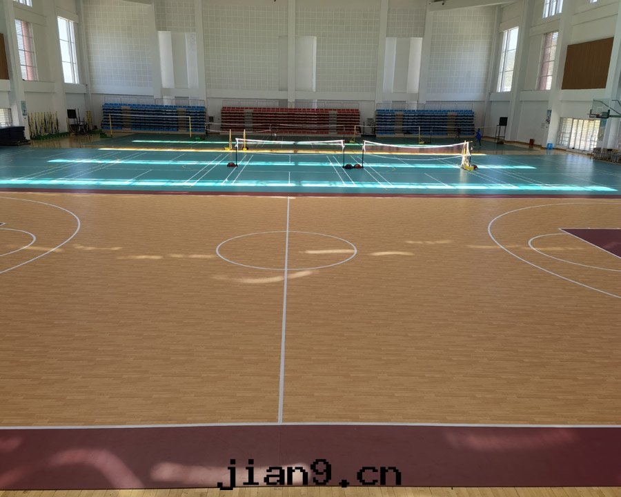 香(xiāng)格里(lǐ)拉民族中(zhōng)專學(xué)校