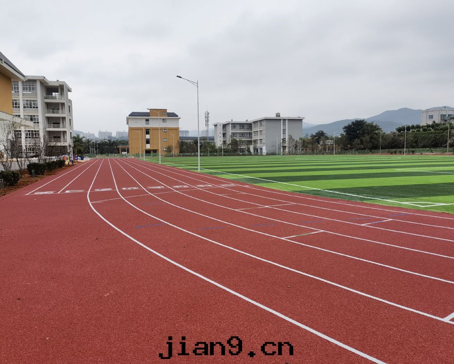 晉甯職中(zhōng)運動(dòng)场(chǎng)